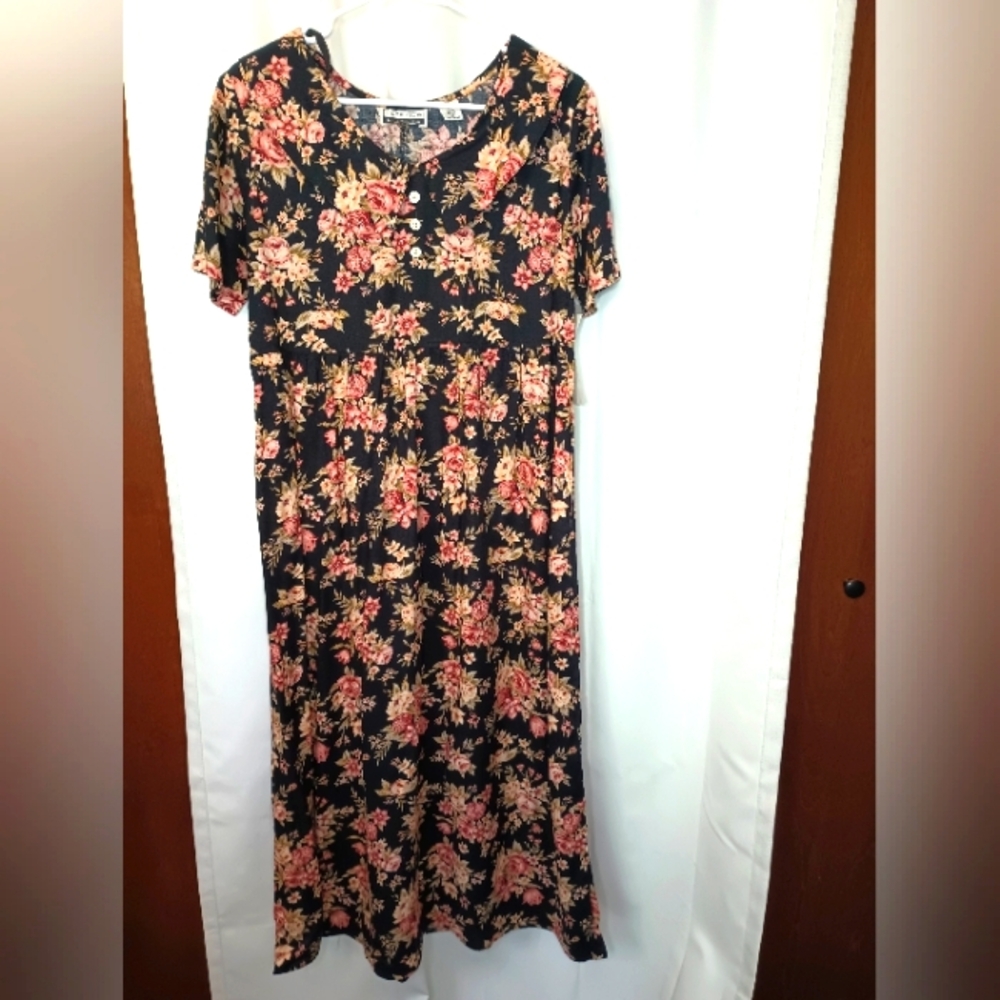 Vintage Ulterior Motives Dark Floral Maxi Dress Medium Collar Cottage Grunge NWT